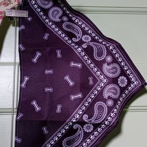Pet - 🆓 Dog bandana black white bones and paws